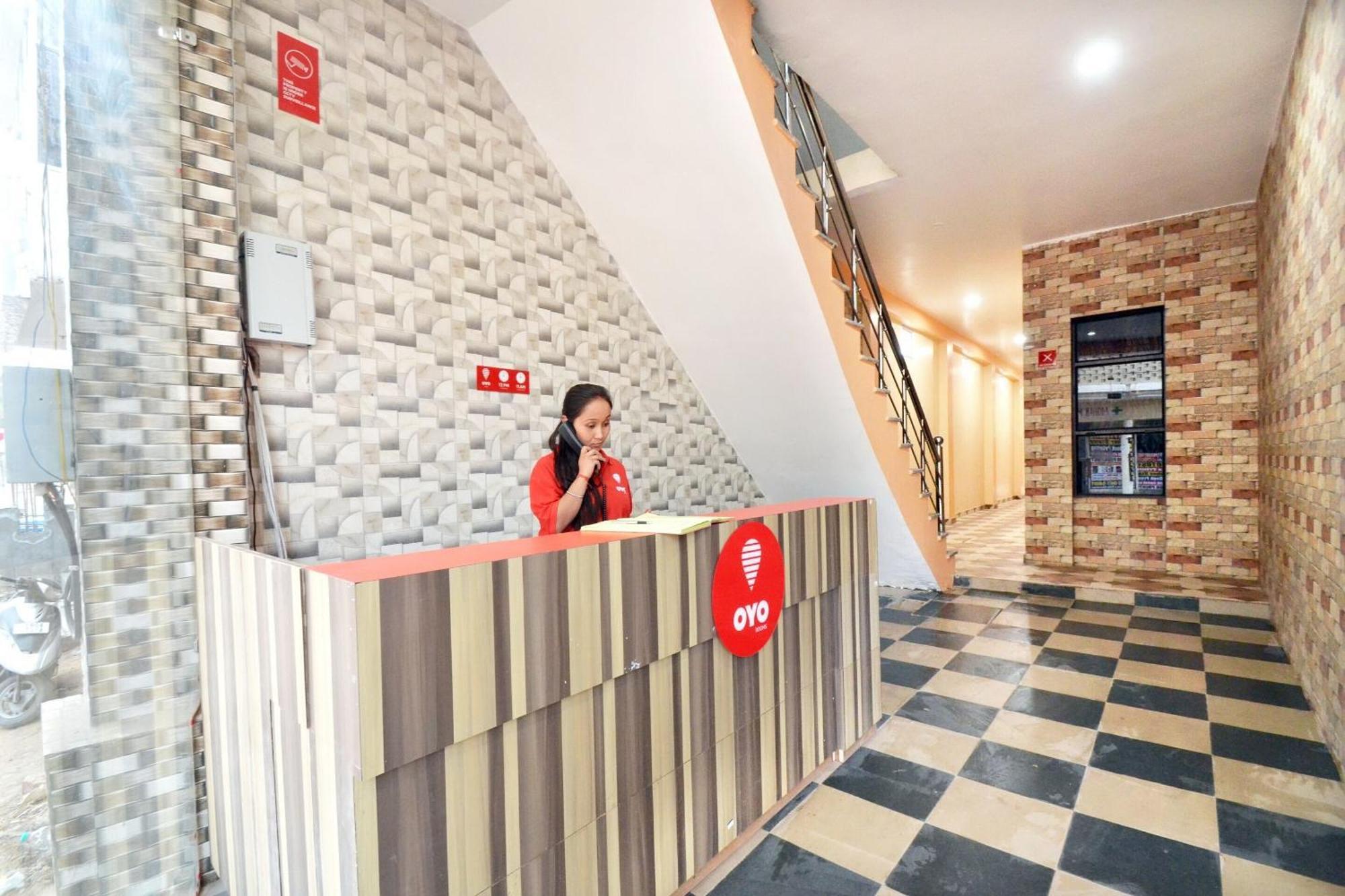 Hotel O Galaxy Nayagaon Kültér fotó