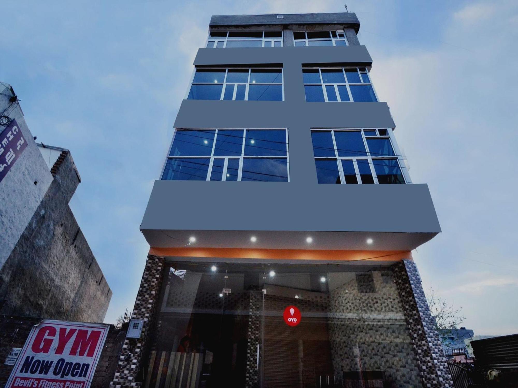 Hotel O Galaxy Nayagaon Kültér fotó