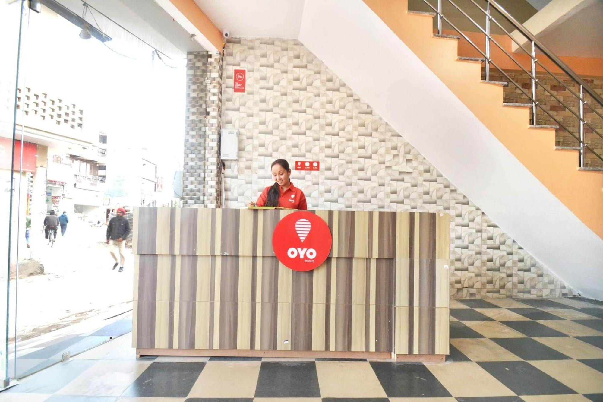 Hotel O Galaxy Nayagaon Kültér fotó