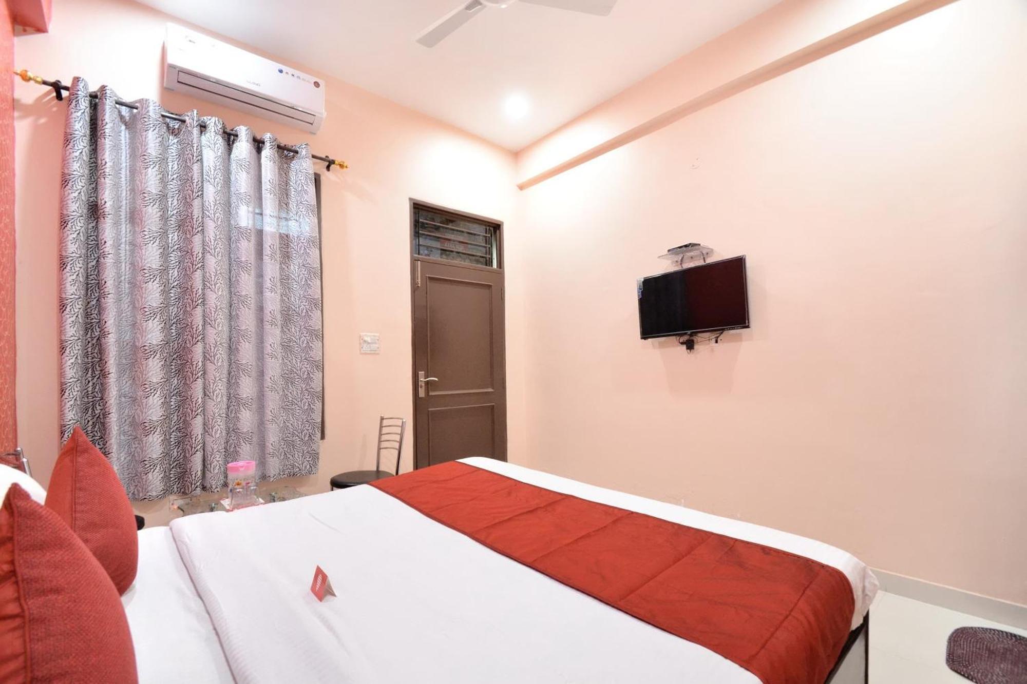 Hotel O Galaxy Nayagaon Kültér fotó