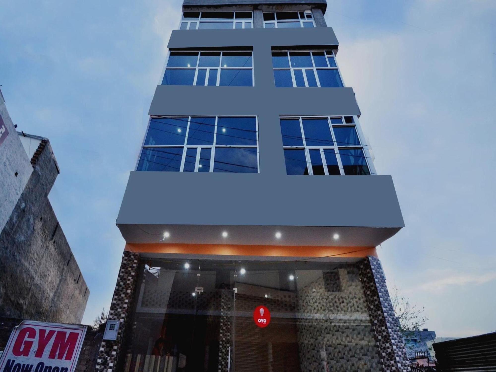 Hotel O Galaxy Nayagaon Kültér fotó